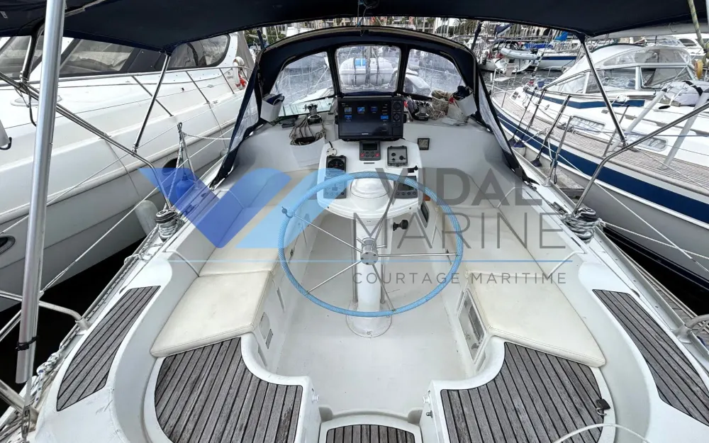 slider 15 Jeanneau Sun Odyssey 37