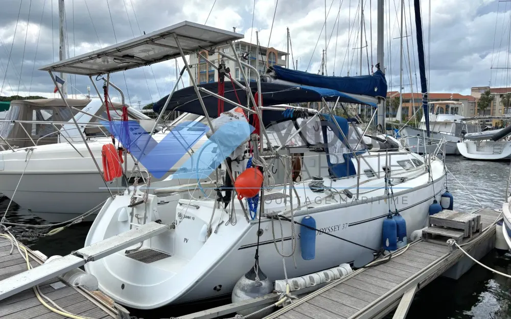slider 1 Jeanneau Sun Odyssey 37