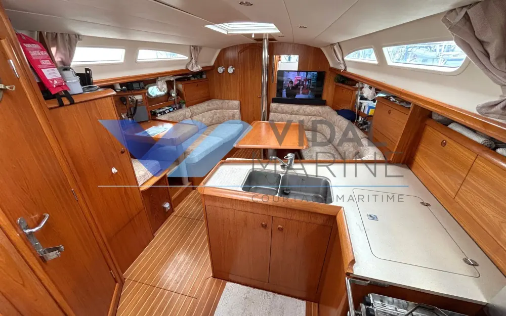 slider 2 Jeanneau Sun Odyssey 37