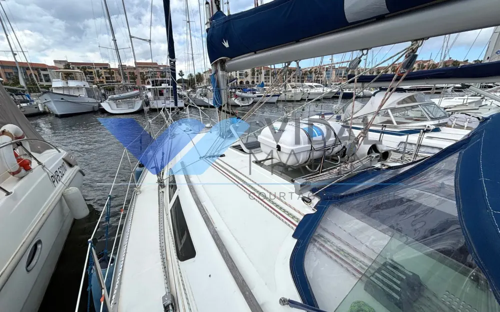 slider 7 Jeanneau Sun Odyssey 37
