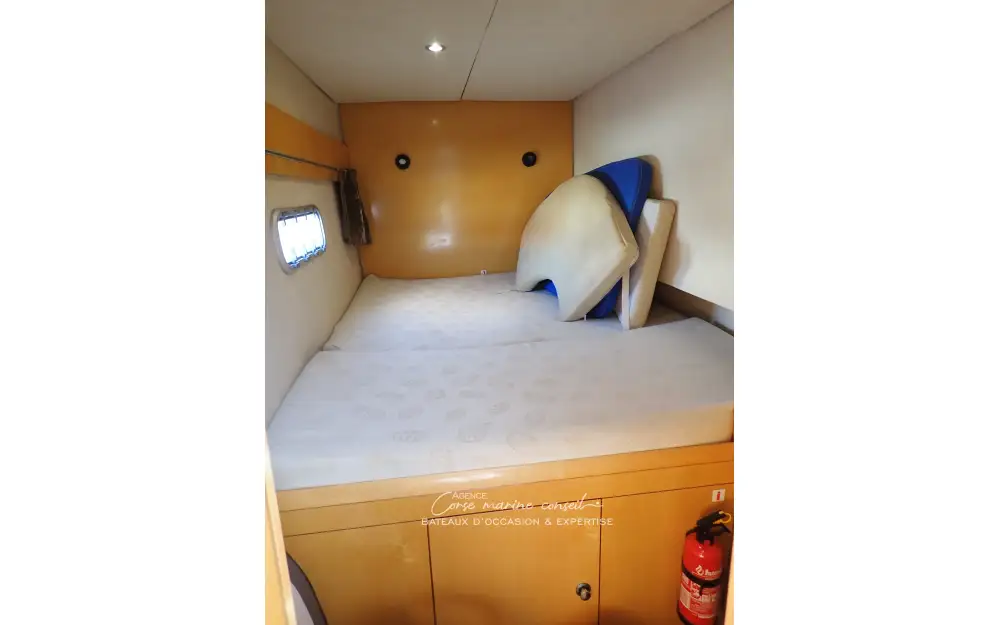 slider 18 Fountaine Pajot Highland 35