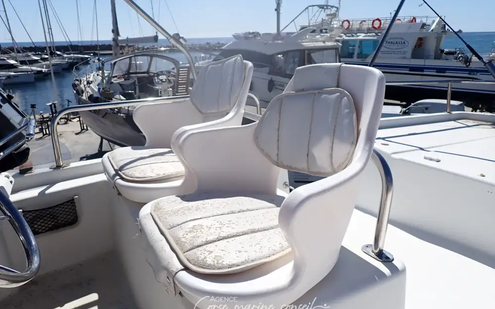 slider 23 Fountaine Pajot Highland 35