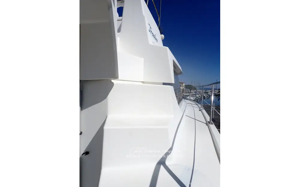 slider 25 Fountaine Pajot Highland 35