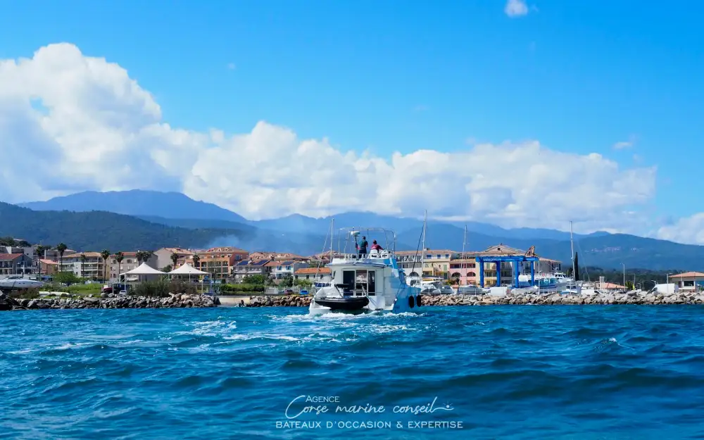 slider 5 Fountaine Pajot Highland 35