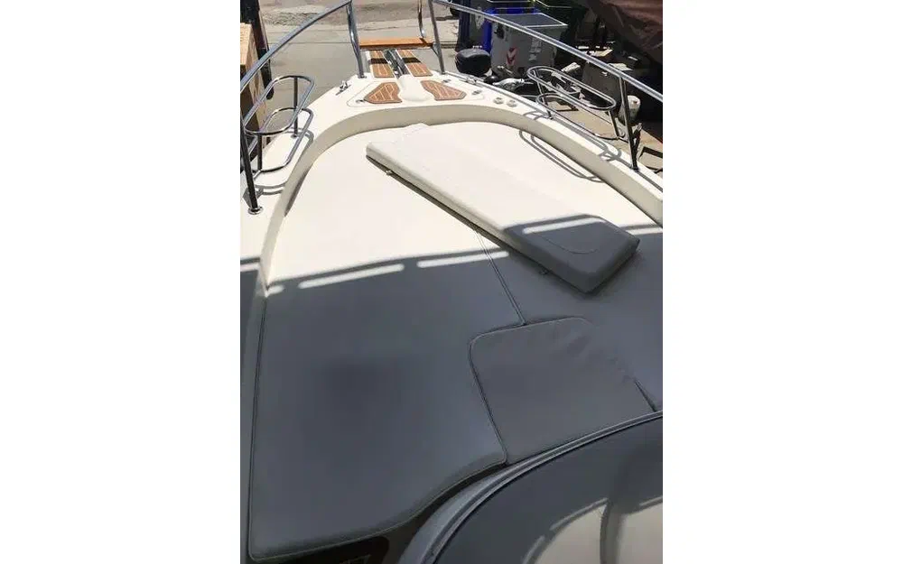 slider 4 Capelli Tempest 900