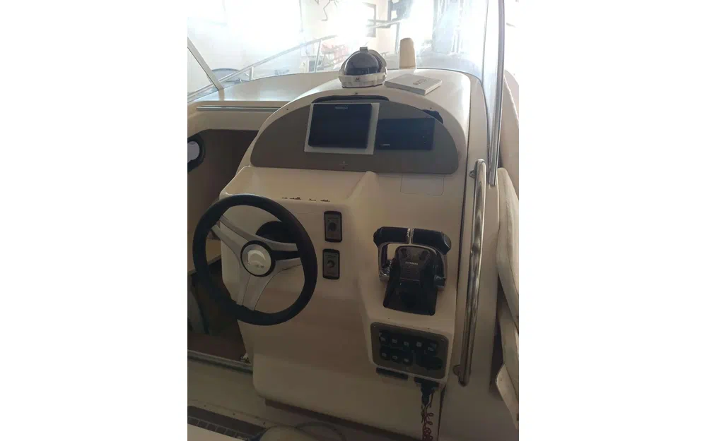 slider 5 Capelli Tempest 900