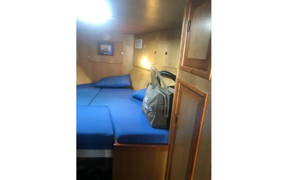 slider 10 Bertram  42 Sport Fisherman