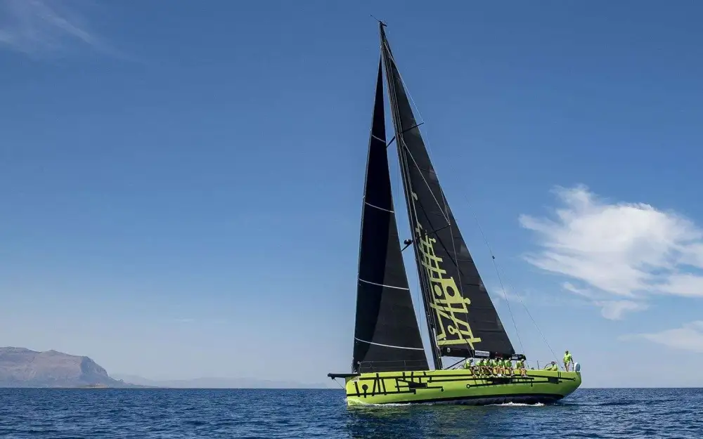 slider 10 Ice Yachts  60