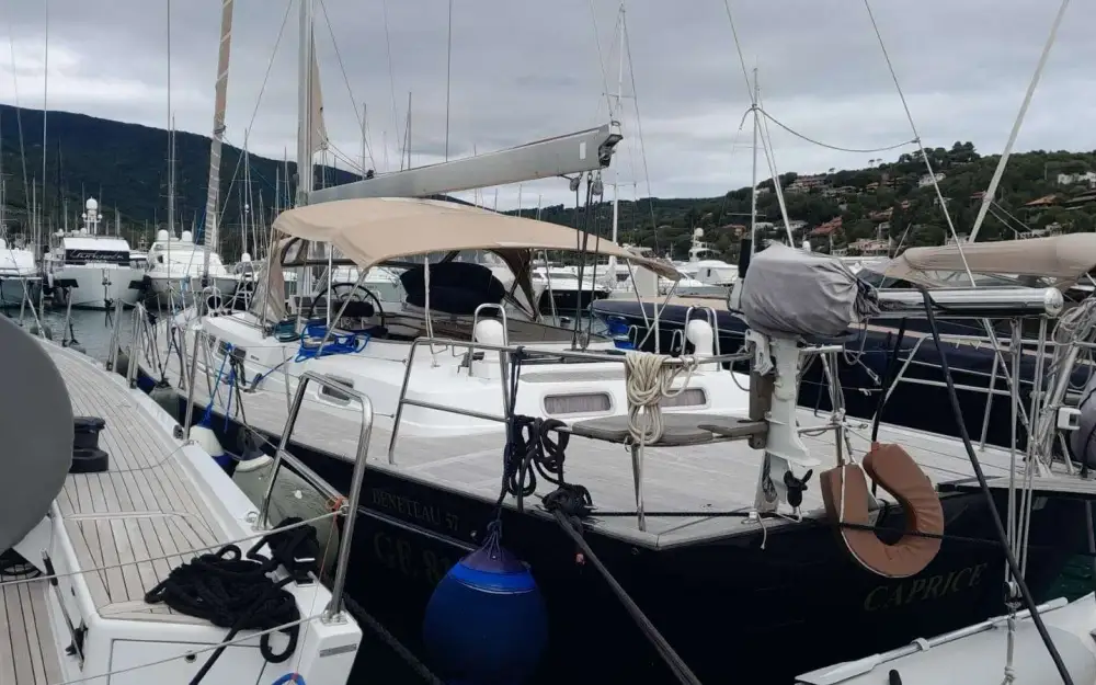 slider 4 Beneteau  57