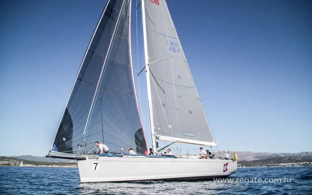 slider 0 Nautor Swan Swan 45