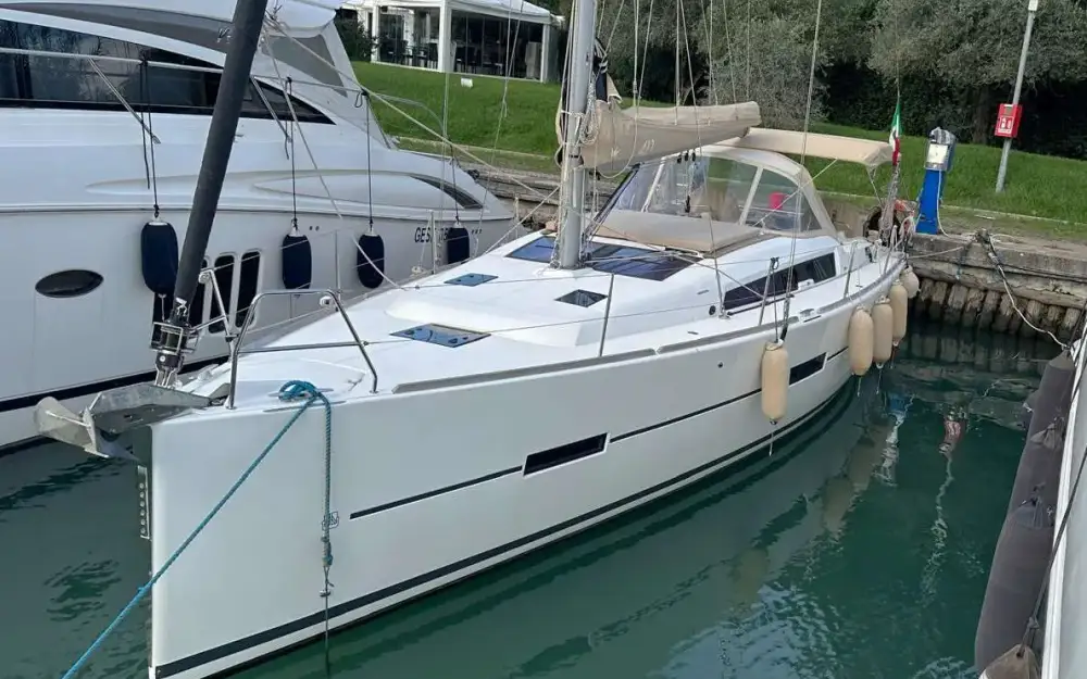 slider 0 Dufour  412 Grand Large