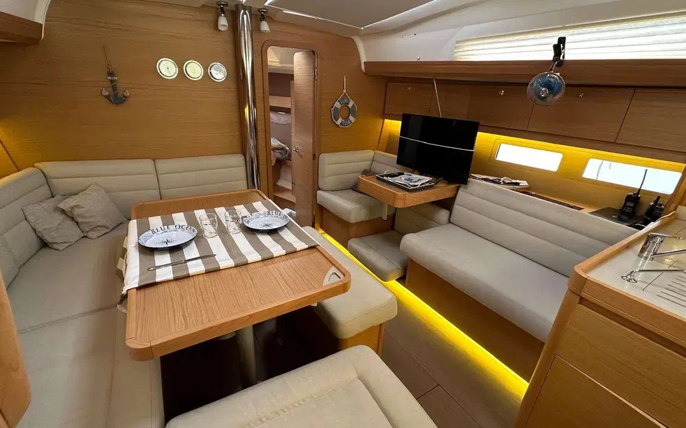 slider 11 Dufour 412