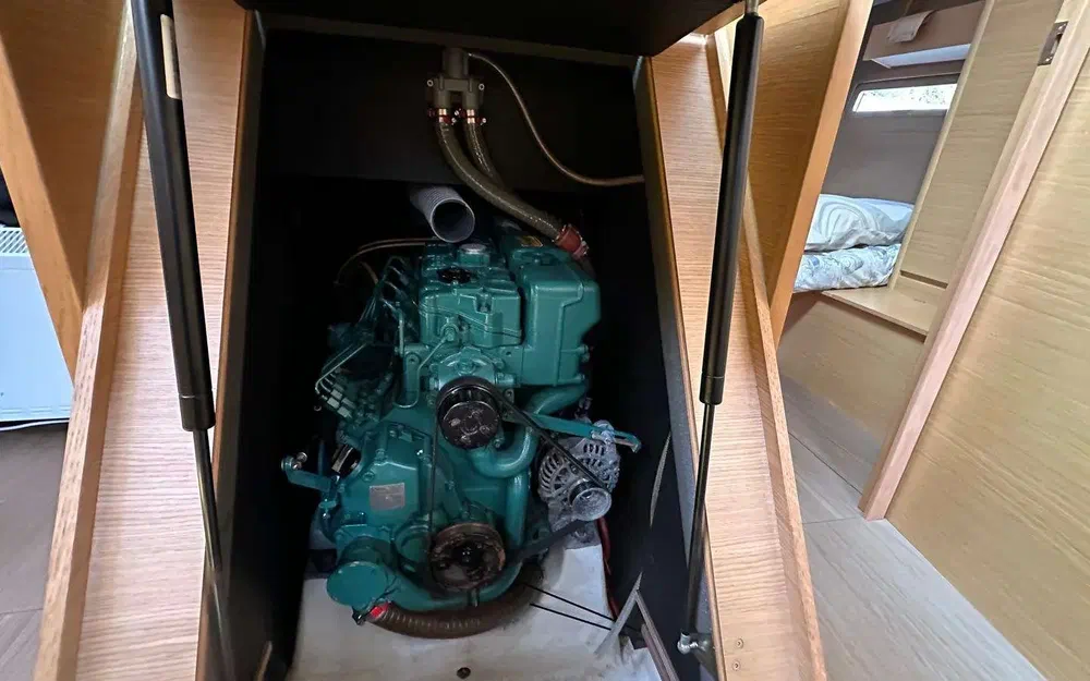 slider 18 Dufour 412