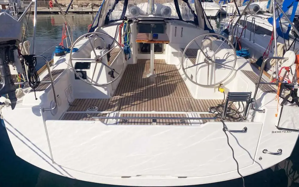 slider 0 Beneteau Oceanis 38.1