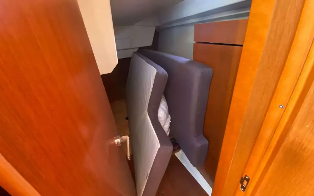 slider 22 Beneteau Oceanis 38.1