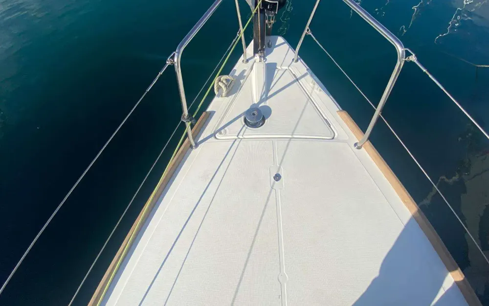 slider 23 Beneteau Oceanis 38.1
