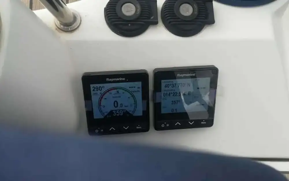 slider 16 Jeanneau Sun Odyssey 45 DS