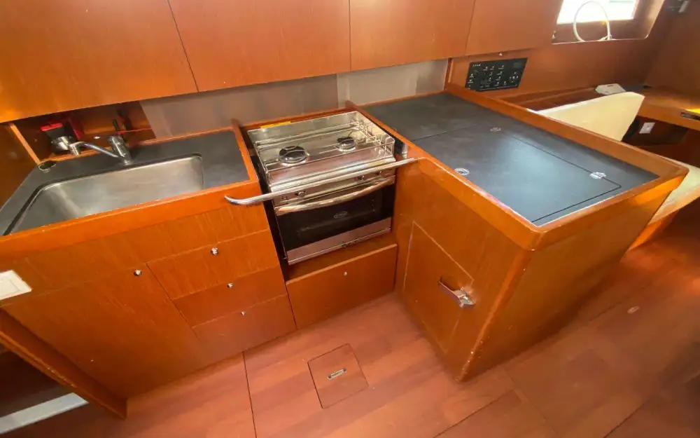 slider 10 Beneteau Oceanis 41.1