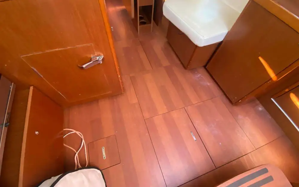 slider 34 Beneteau Oceanis 41.1