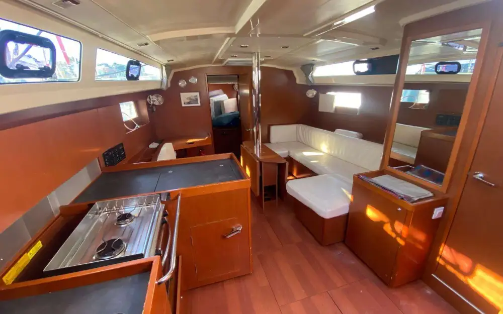slider 37 Beneteau Oceanis 41.1