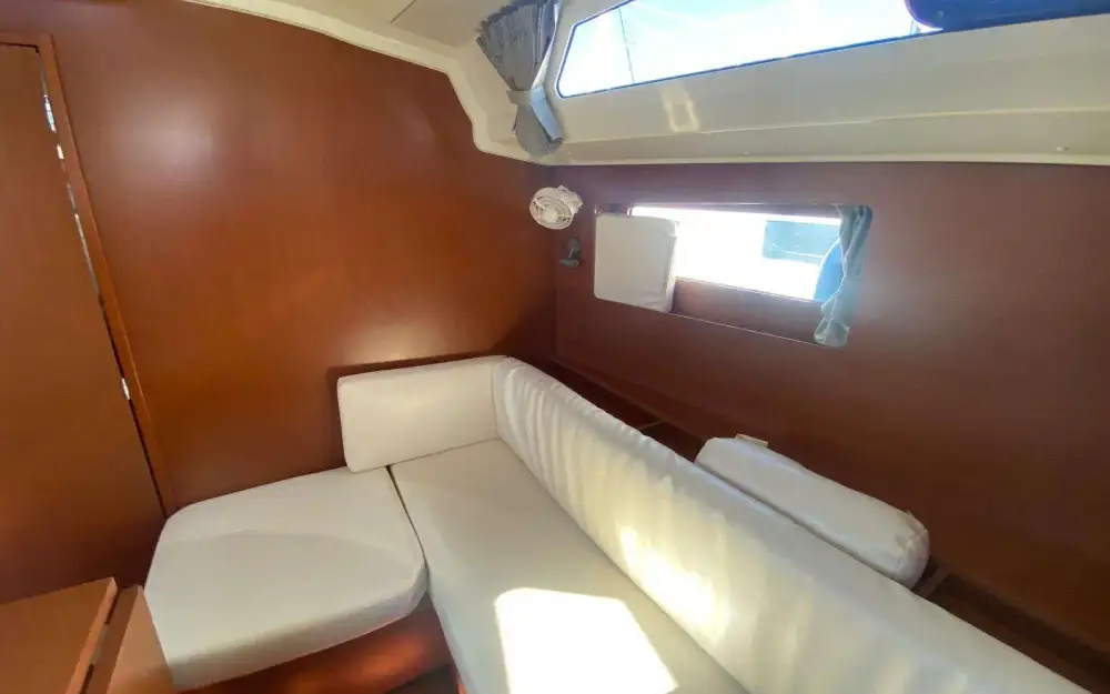 slider 5 Beneteau Oceanis 41.1