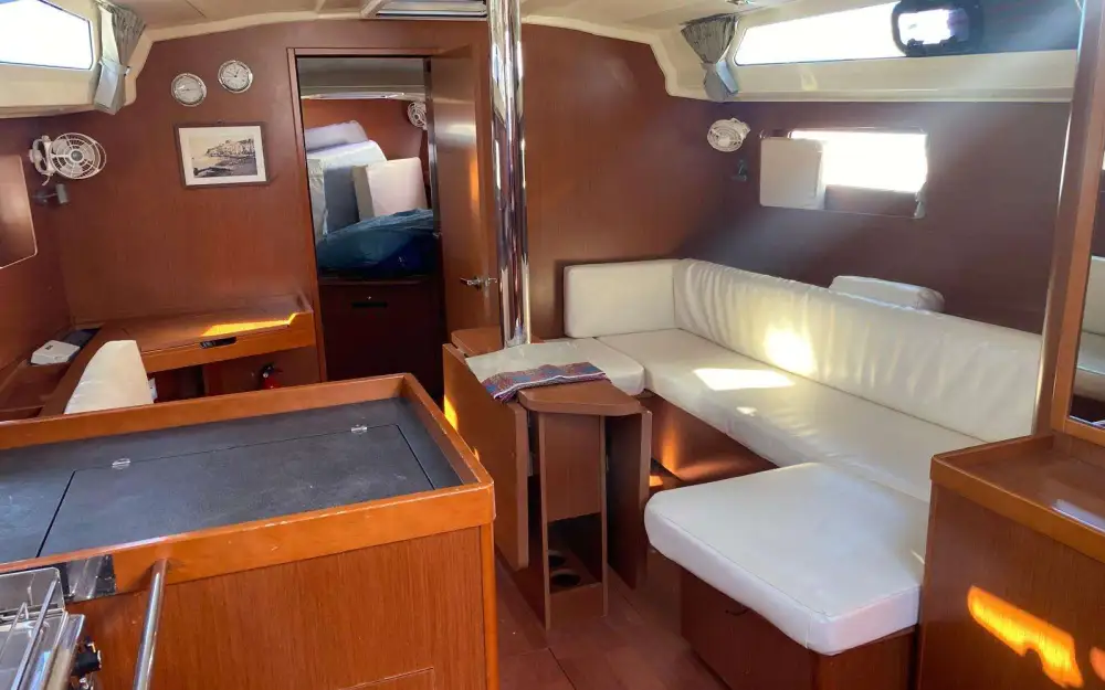 slider 8 Beneteau Oceanis 41.1