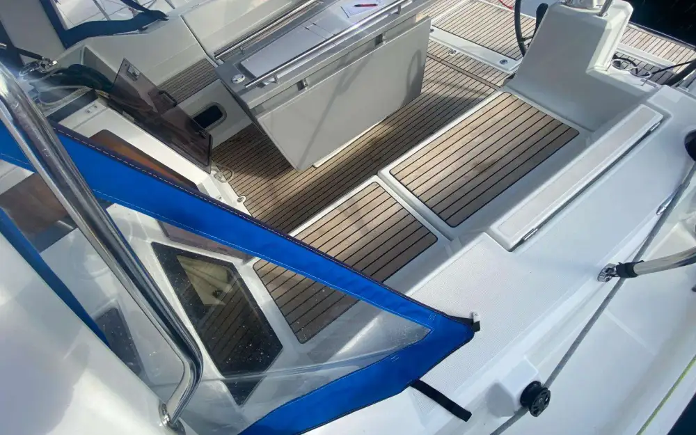 slider 10 Beneteau Oceanis 41.1