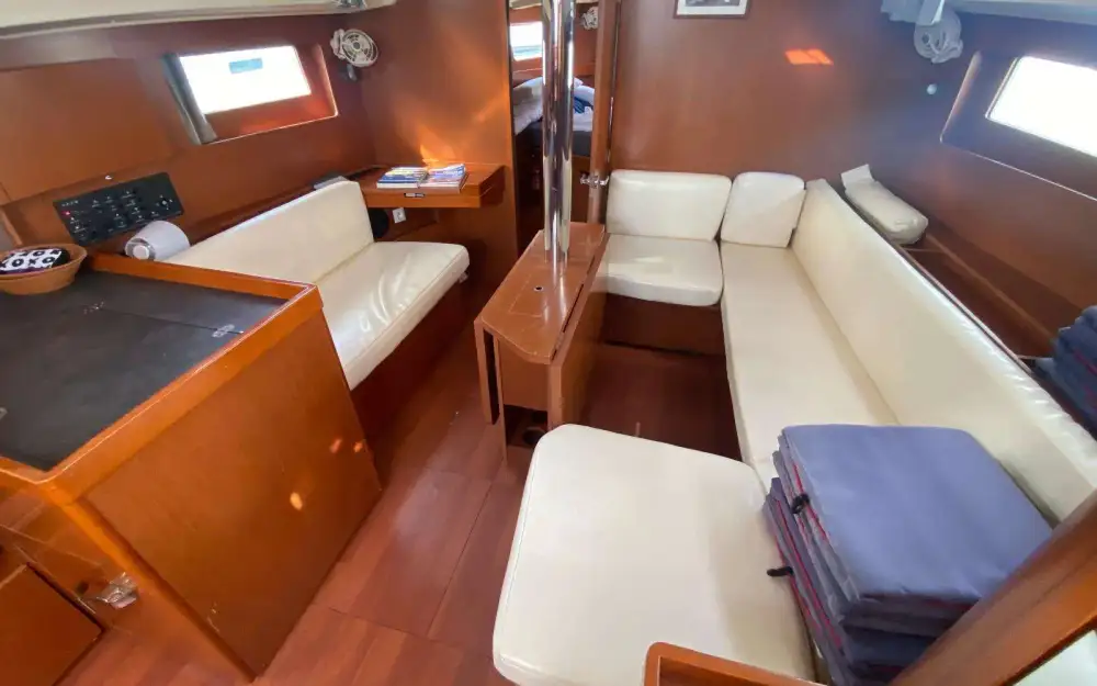 slider 27 Beneteau Oceanis 41.1