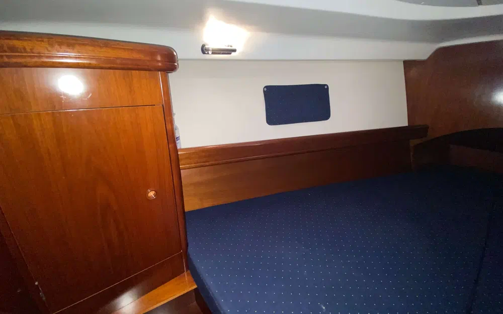 slider 7 Beneteau Oceanis 423