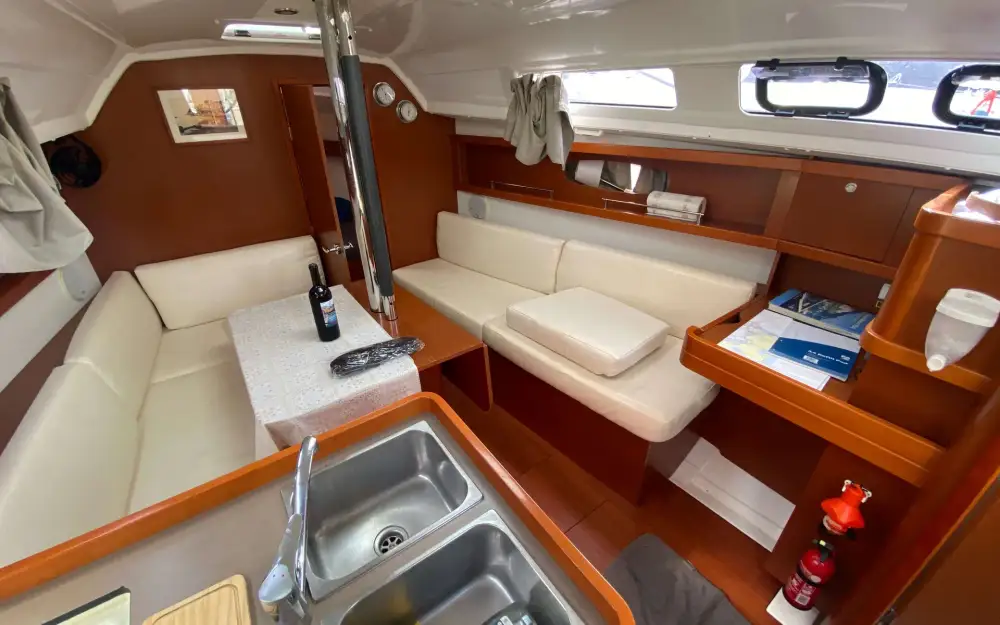 slider 18 Beneteau Oceanis 31