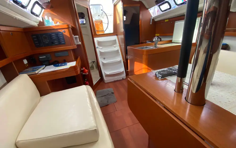 slider 22 Beneteau Oceanis 31