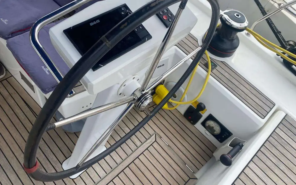 slider 18 Beneteau Oceanis 51.1