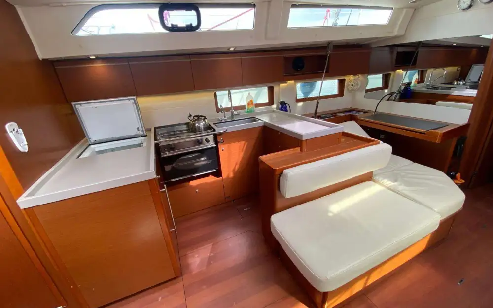 slider 35 Beneteau Oceanis 51.1