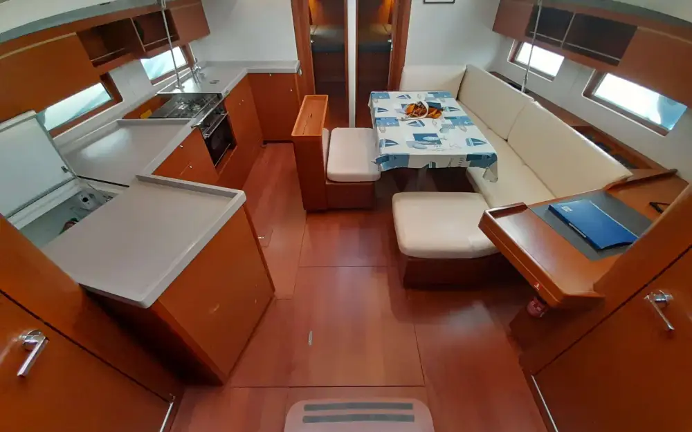 slider 9 Beneteau Oceanis 46.1
