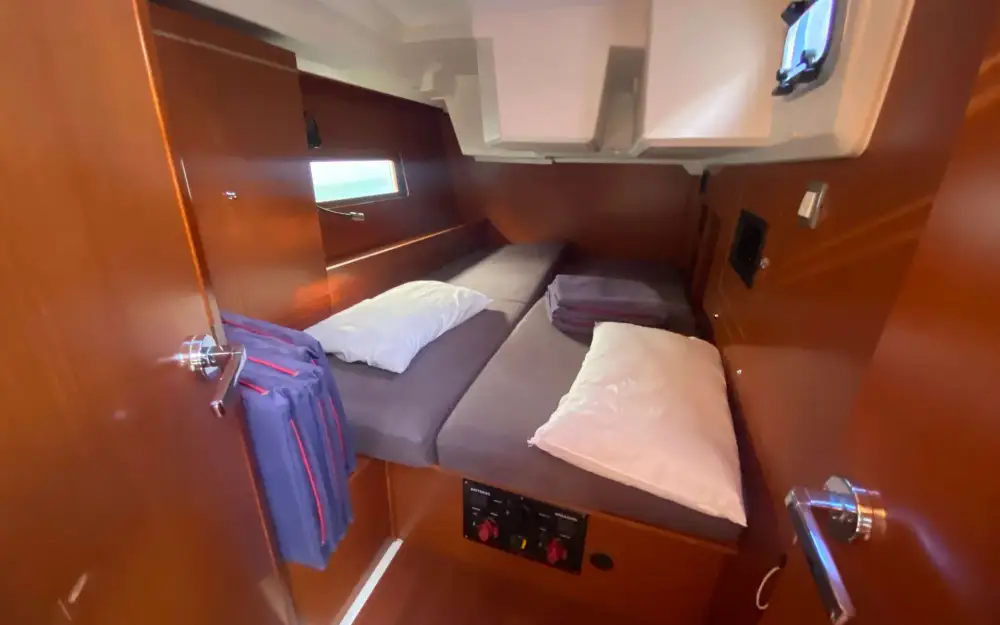 slider 8 Beneteau Oceanis 46.1
