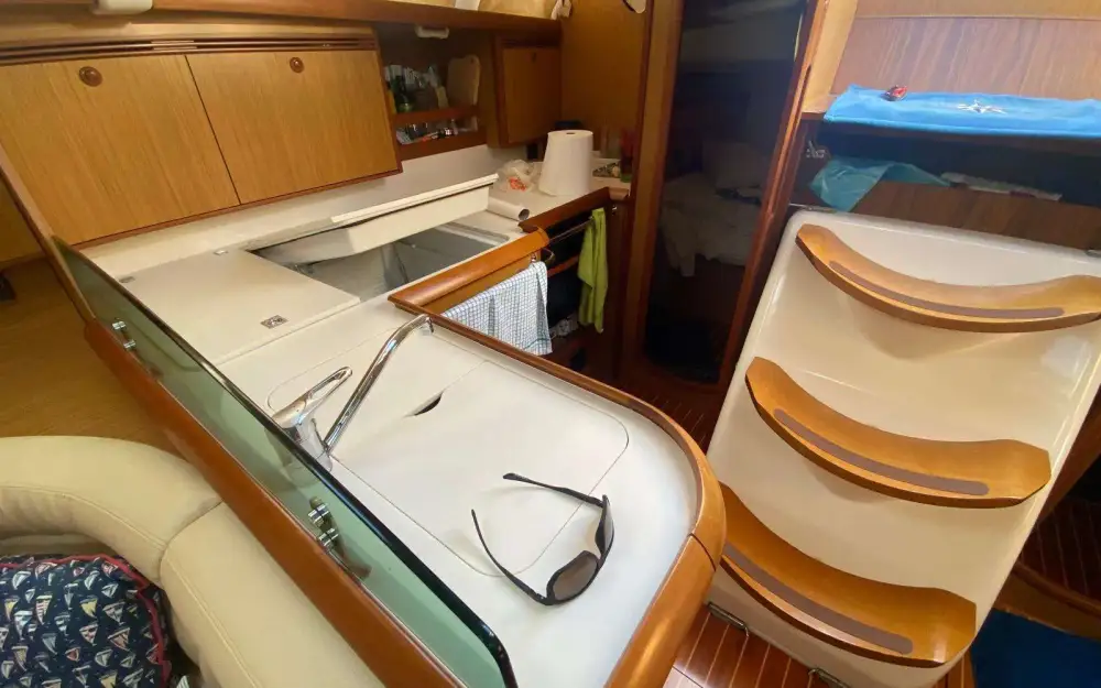slider 11 Jeanneau Sun Odyssey 45