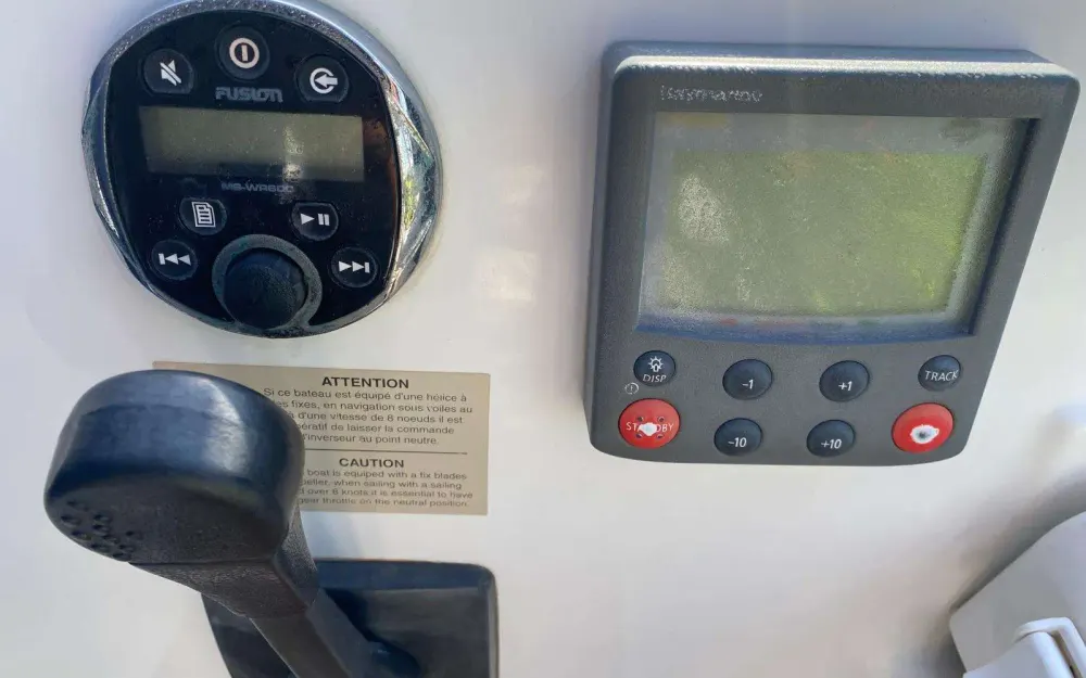 slider 21 Jeanneau Sun Odyssey 45