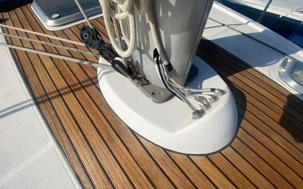 slider 24 Jeanneau Sun Odyssey 45