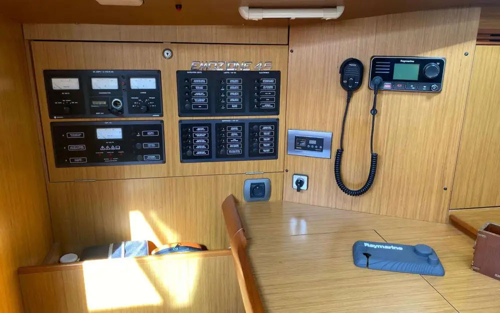 slider 31 Jeanneau Sun Odyssey 45