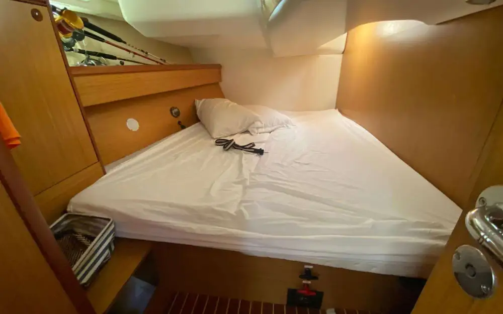 slider 7 Jeanneau Sun Odyssey 45