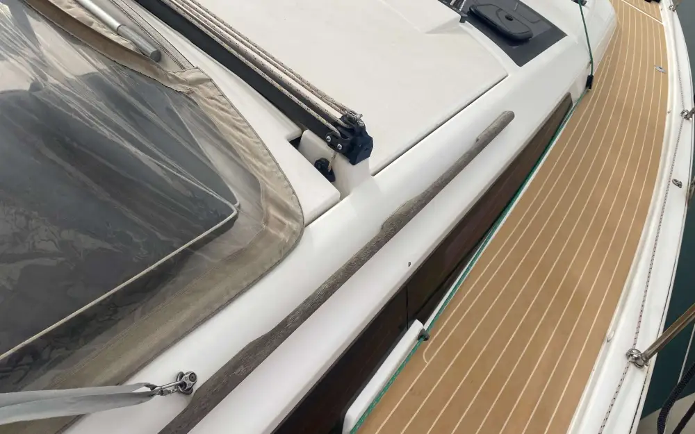 slider 11 Dufour  390 Grand Large