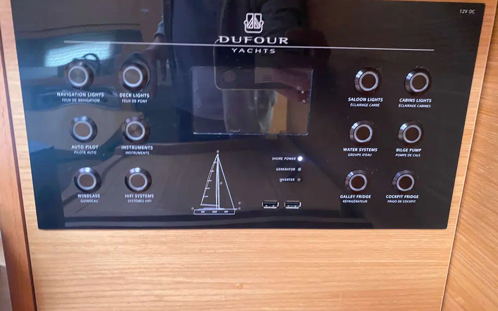 slider 15 Dufour 390