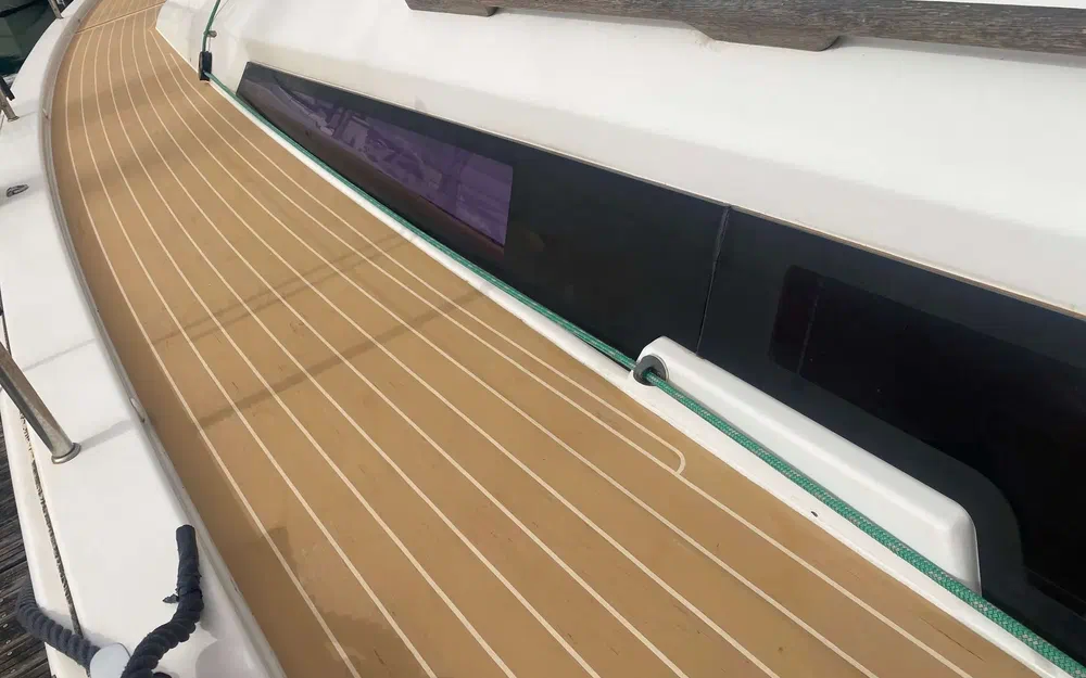 slider 24 Dufour 390