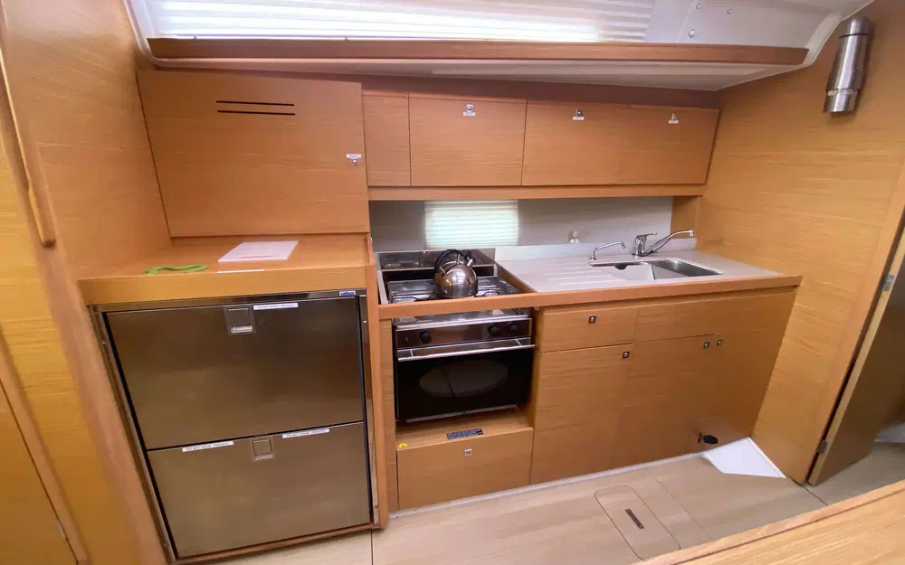 slider 28 Dufour 390