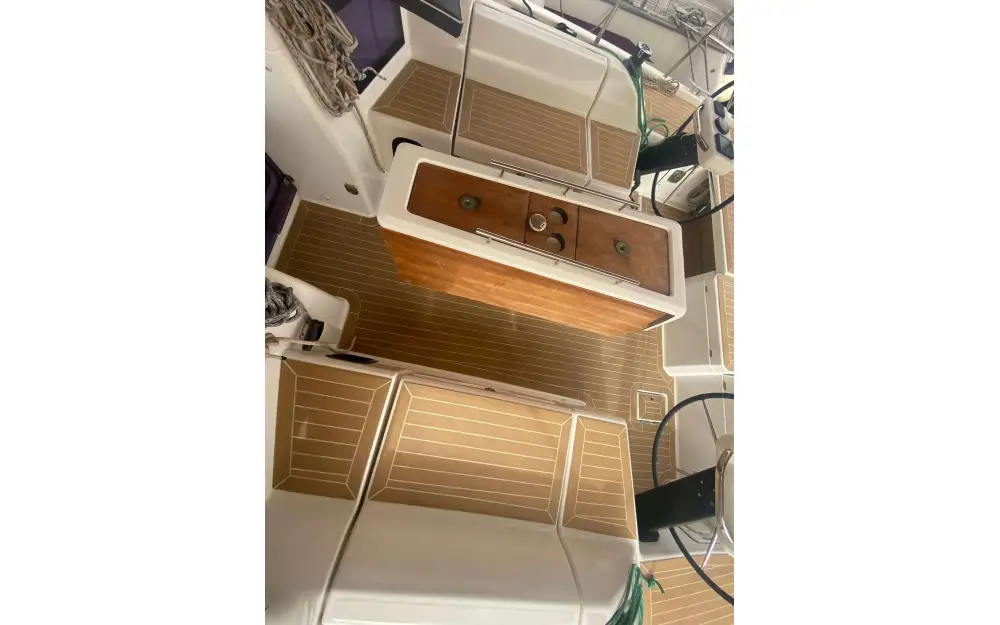 slider 2 Dufour  390 Grand Large