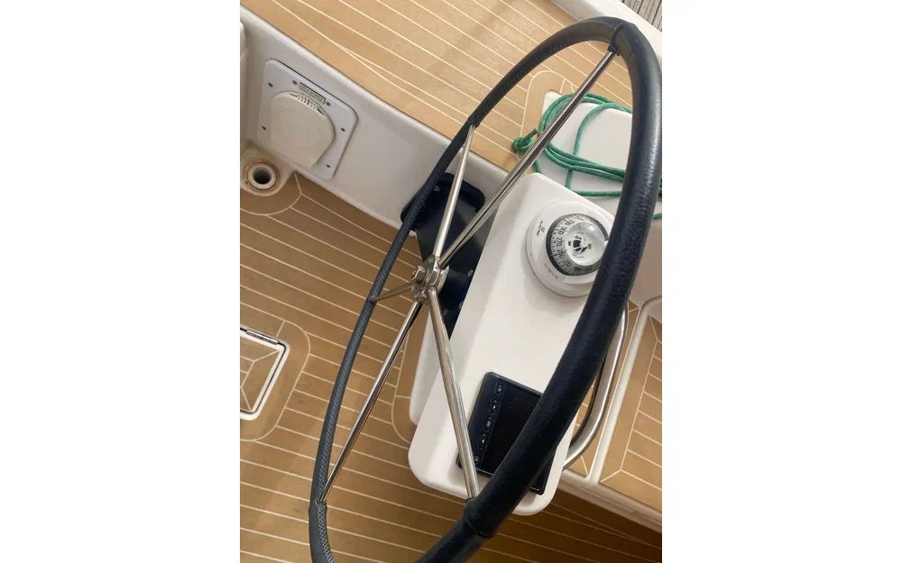 slider 36 Dufour 390