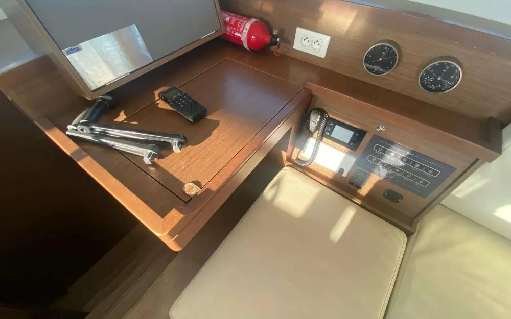 slider 39 Lagoon  40