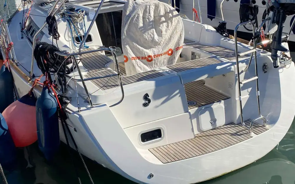 slider 9 Beneteau Oceanis 31