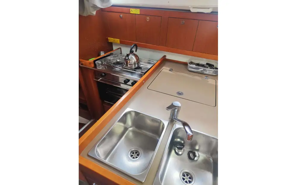 slider 4 Beneteau Oceanis 31