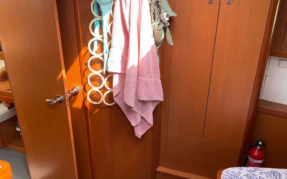 slider 19 Beneteau Oceanis 48